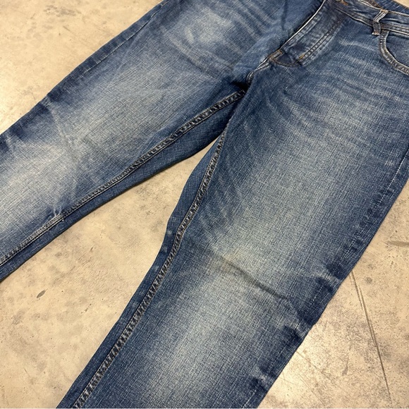 The Stronghold Selvedge Jeans Blue Relaxed Tapered Denim - Picture 7 of 11